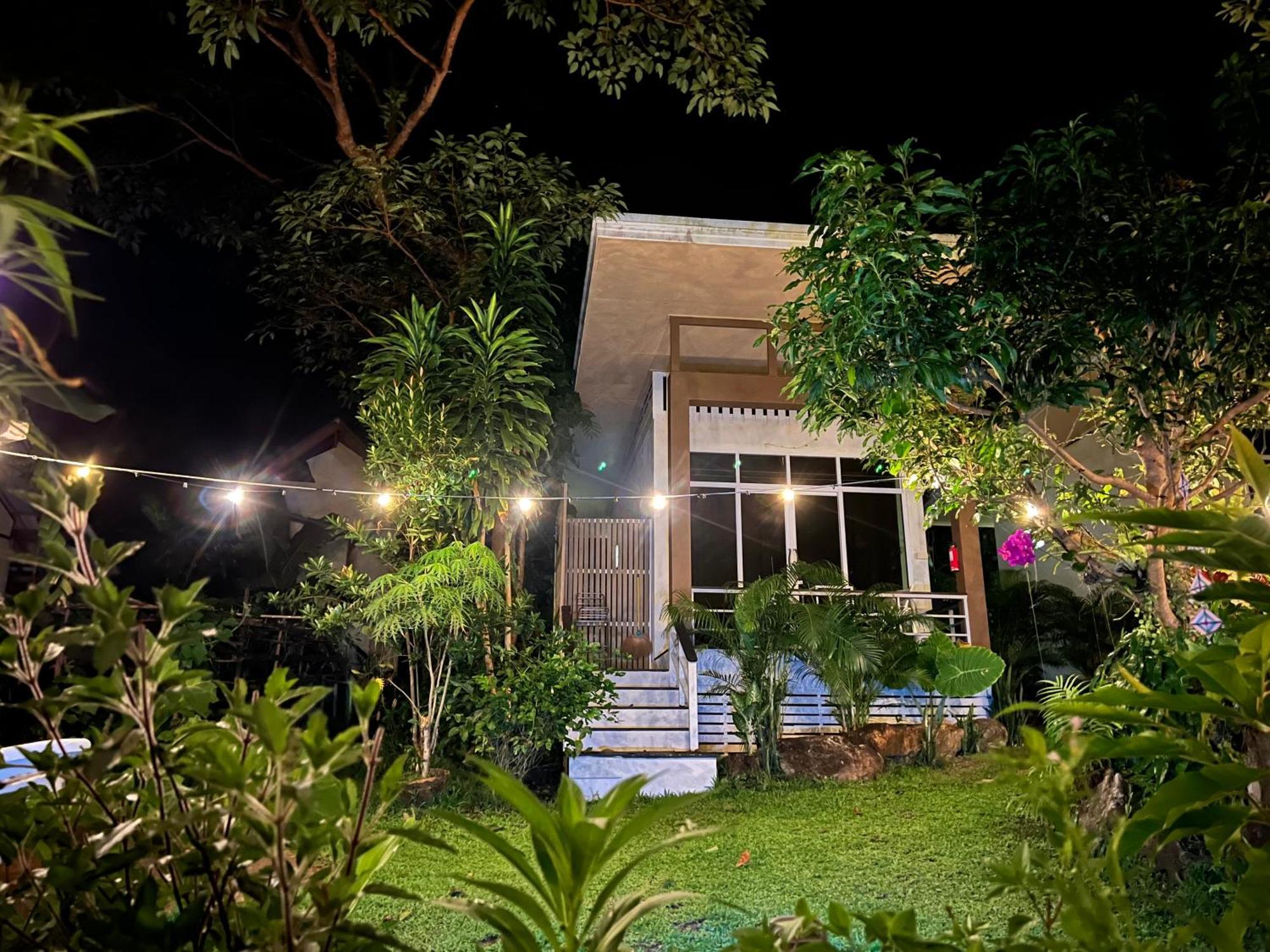 Beach Jungle Koh Chang Bagian luar foto